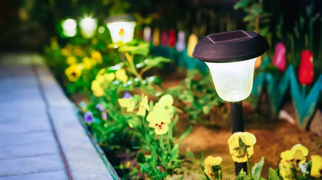 Solar Powered Lanterns Gardening