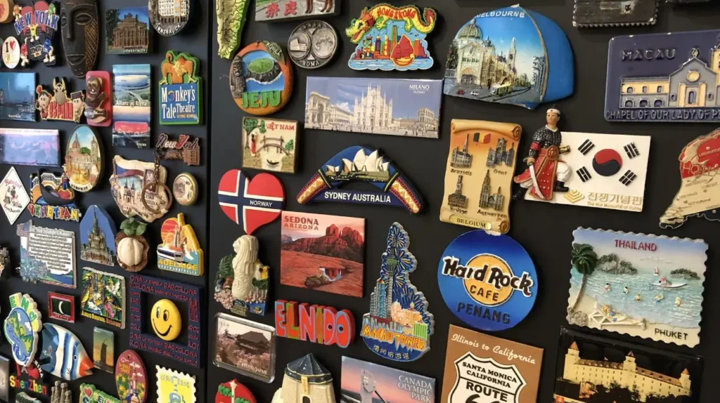 Travel Souvenirs Picture Wall Bedroom Travel Souvenirs Picture Wall Bedroom