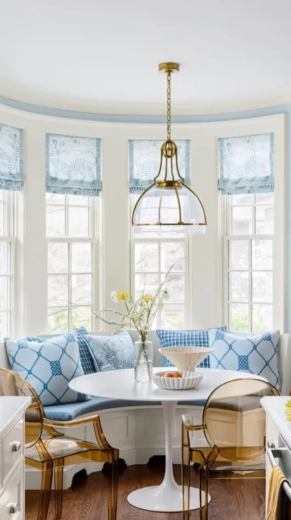 Breakfast Nook Window Nook with Natural Light 
