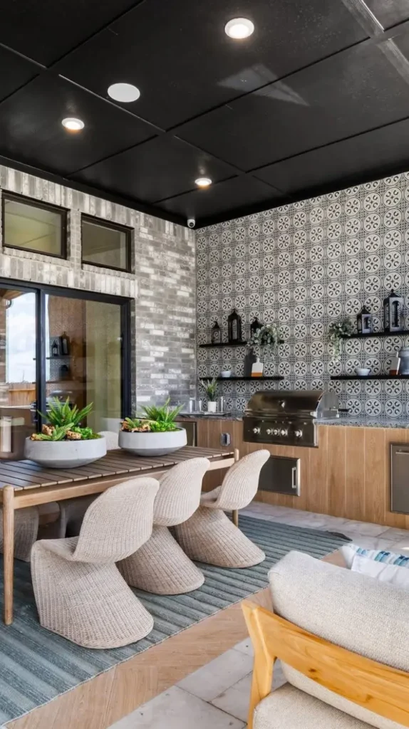Luxury Outdoor Kitchen and Lounge Luxury Outdoor Kitchen and Lounge