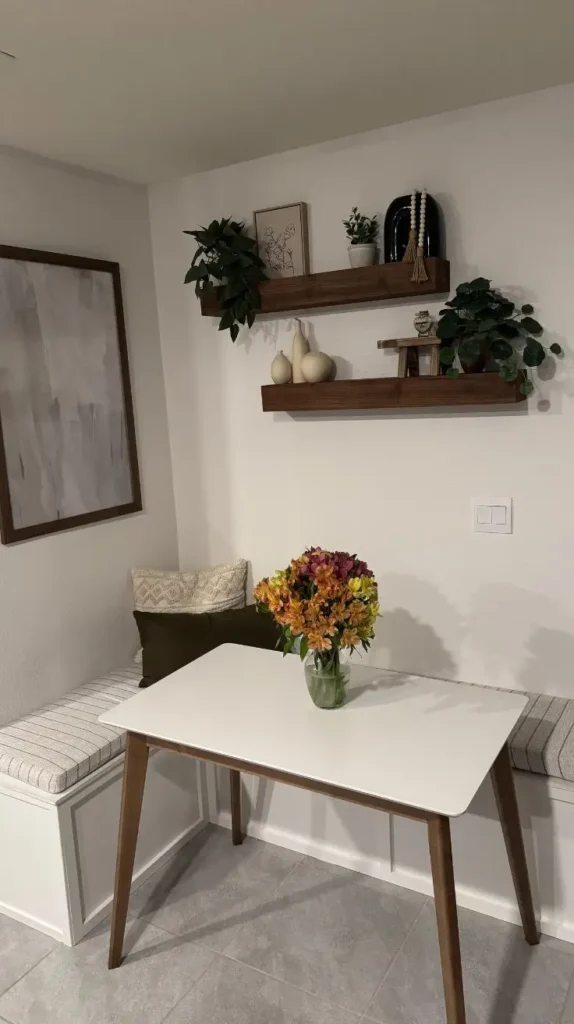 Small Space Breakfast Nook