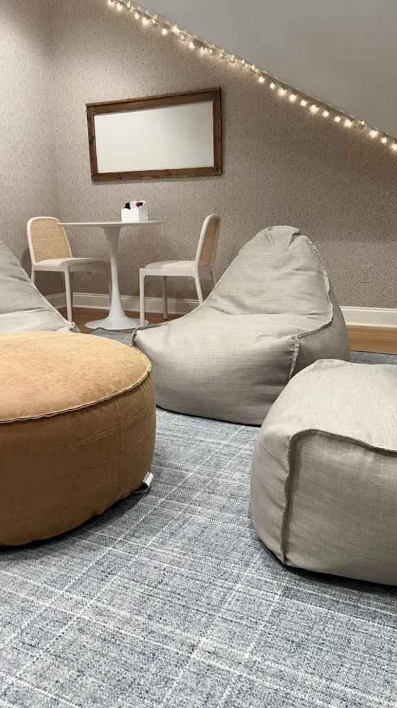 teen room makeover Relaxing Lounge Zones