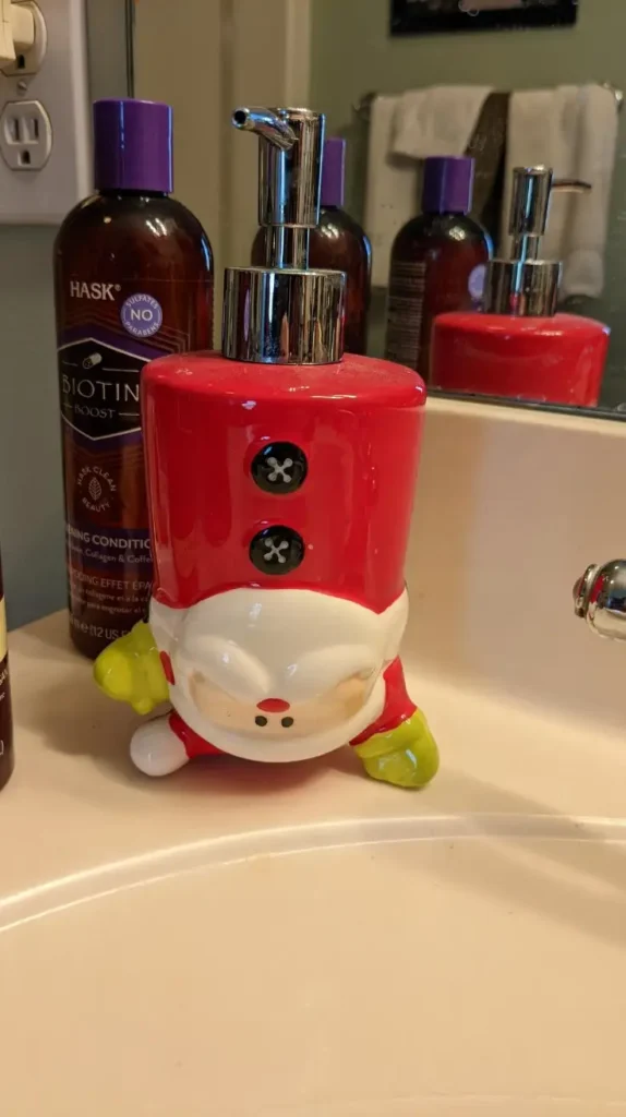 Christmas Bathroom Decor Festive Soap Dispensers and Accessories