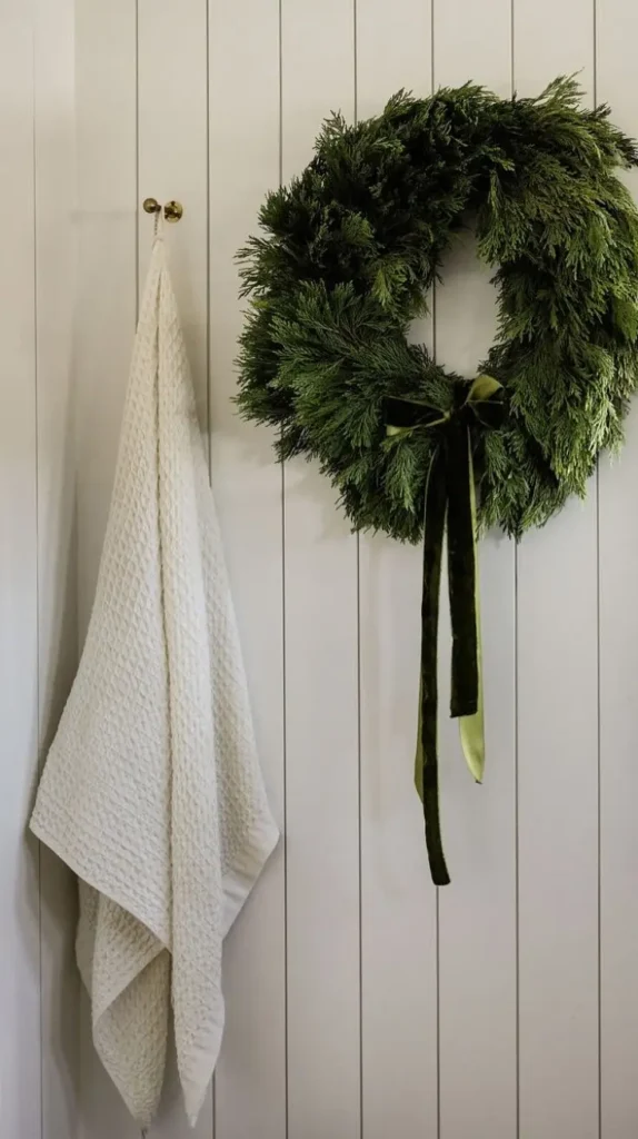Christmas Wreaths Bathroom