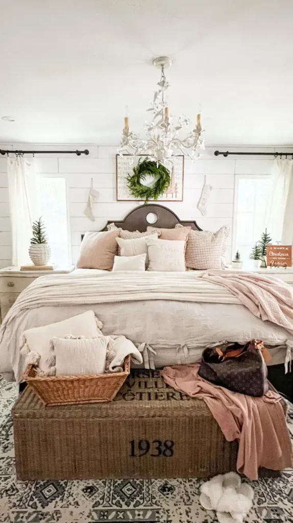 Rustic Farmhouse Christmas Bedroom