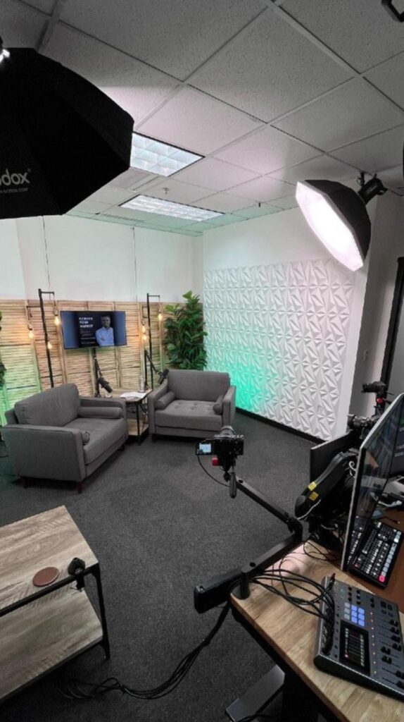 Professional Podcast Studio Professional Podcast Studio