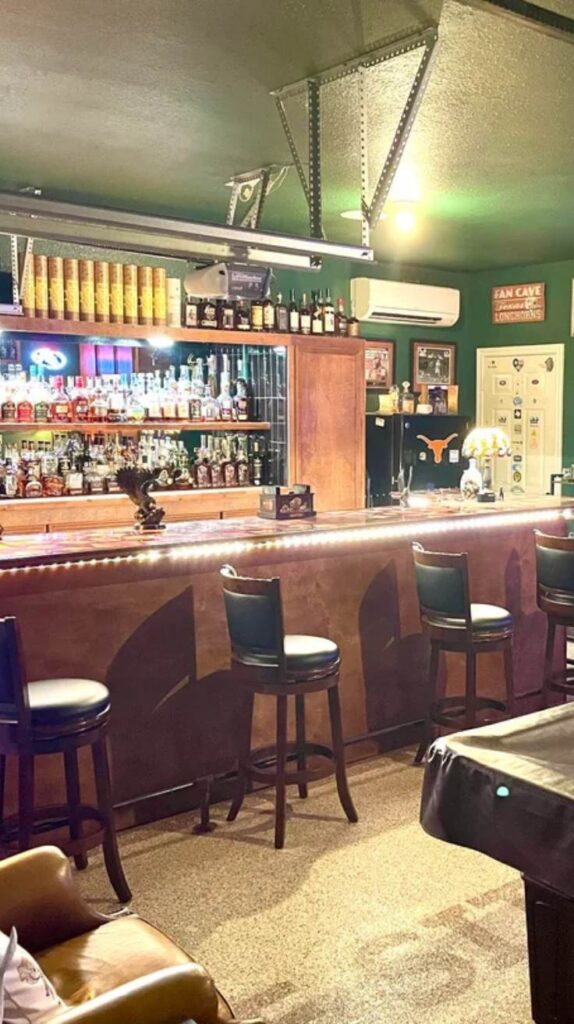 Must See Garage Bar Ideas