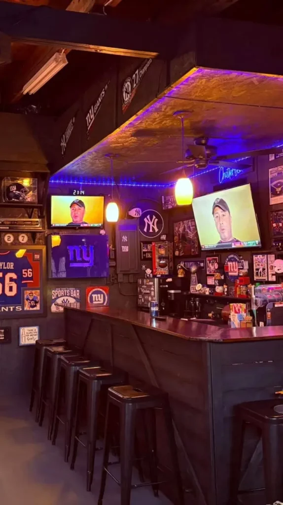 Must See Garage Bar Ideas