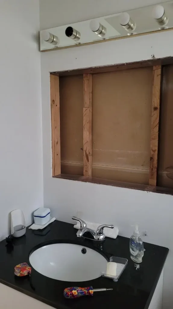 Bathroom Mirror Styles