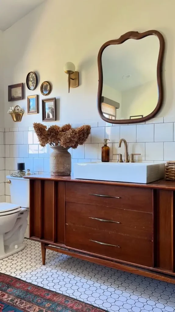 Bathroom Mirror Styles That Instantly Transform Your Space

