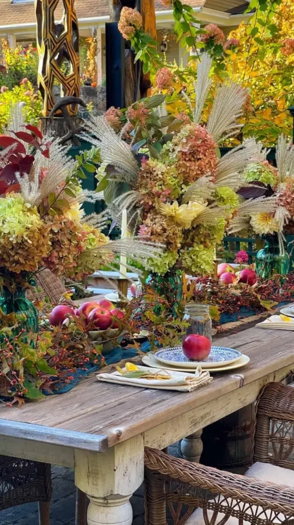 Outdoor Table Decor Ideas