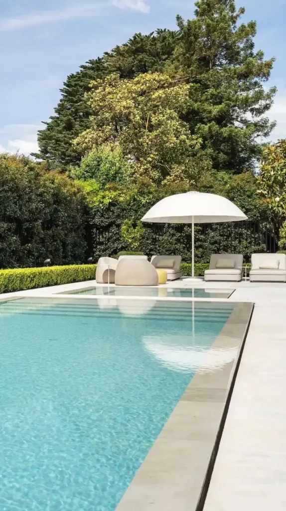 Pool Area Decorating Ideas