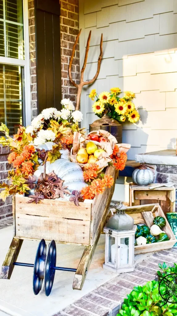Wheelbarrow Decor Ideas That Turn Any Yard Into a Charming Outdoor Escape

